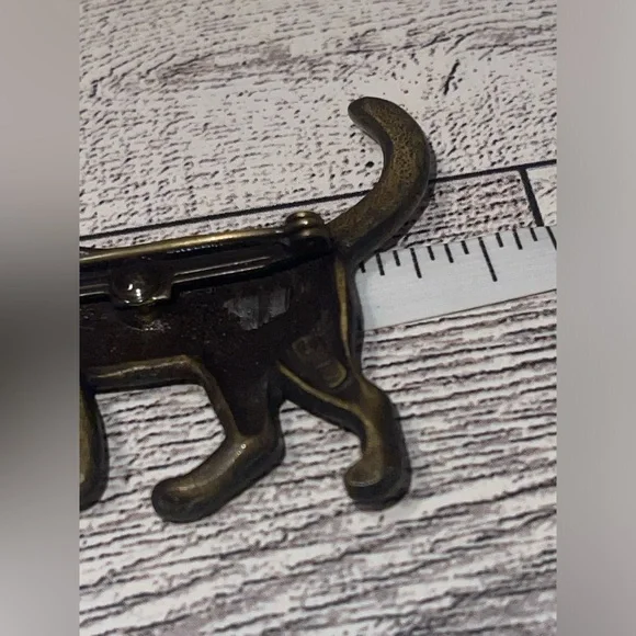 Signed Brass Tone JJ Cat with dangle Kitty brooch pin - Picture 3 of 6